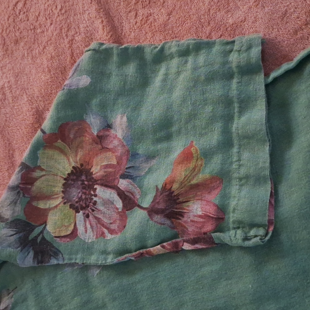 Italian Linen Shirt - Picture 3 of 10